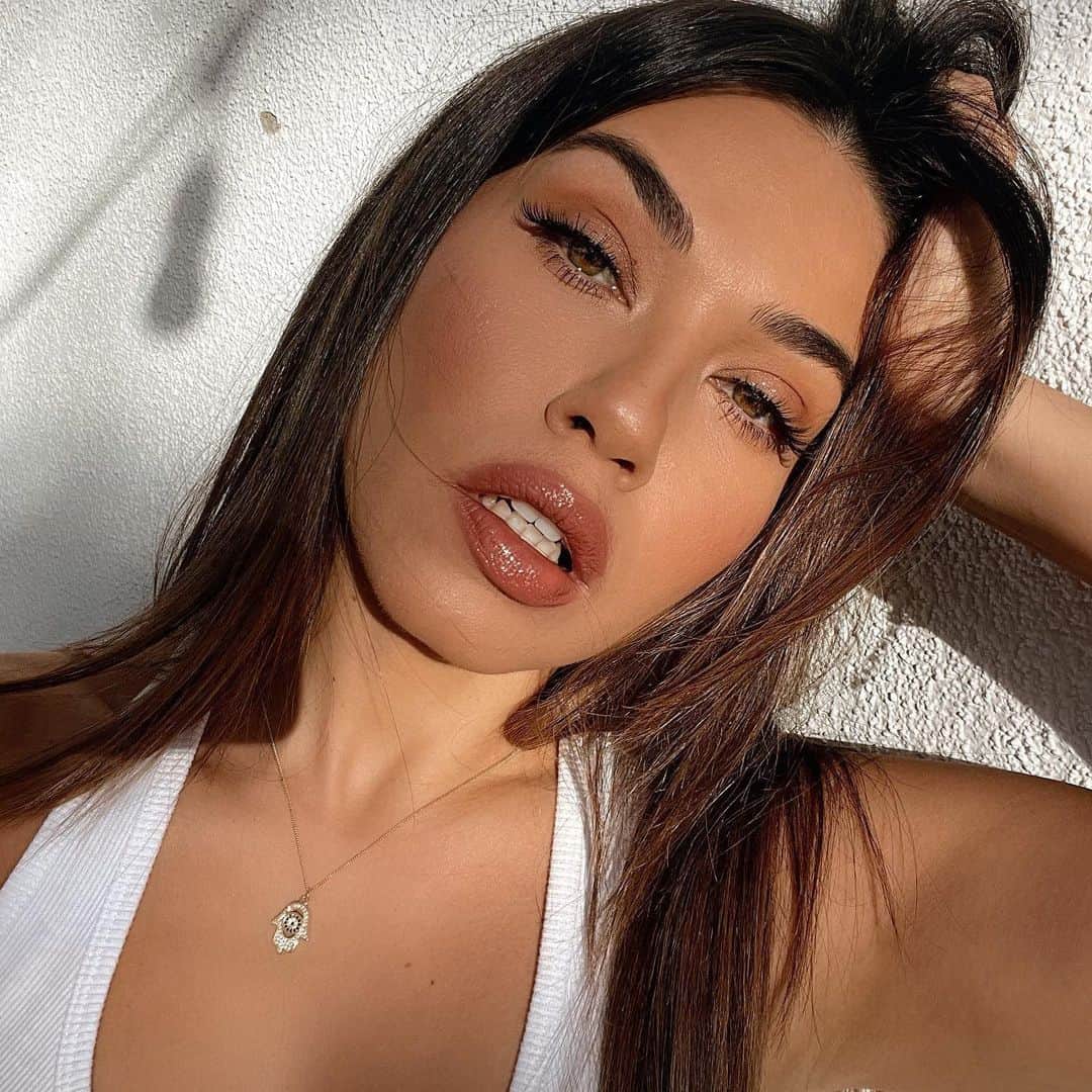 LORACのインスタグラム：「#repost @eman taking this skin in ✨ ✨ PRO Soft Focus Longwear Foundation - link in bio!  #LORAC #LORACCosmetics」