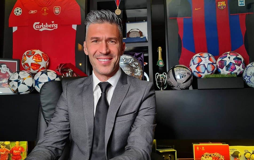 ルイス・ハビエル・ガルシア・サンスのインスタグラム：「What a night !! Are you ready... Predictions ?? Leipzig vs Liverpool / Barçelona vs PSG  #MoreThanaGame #championsleague」