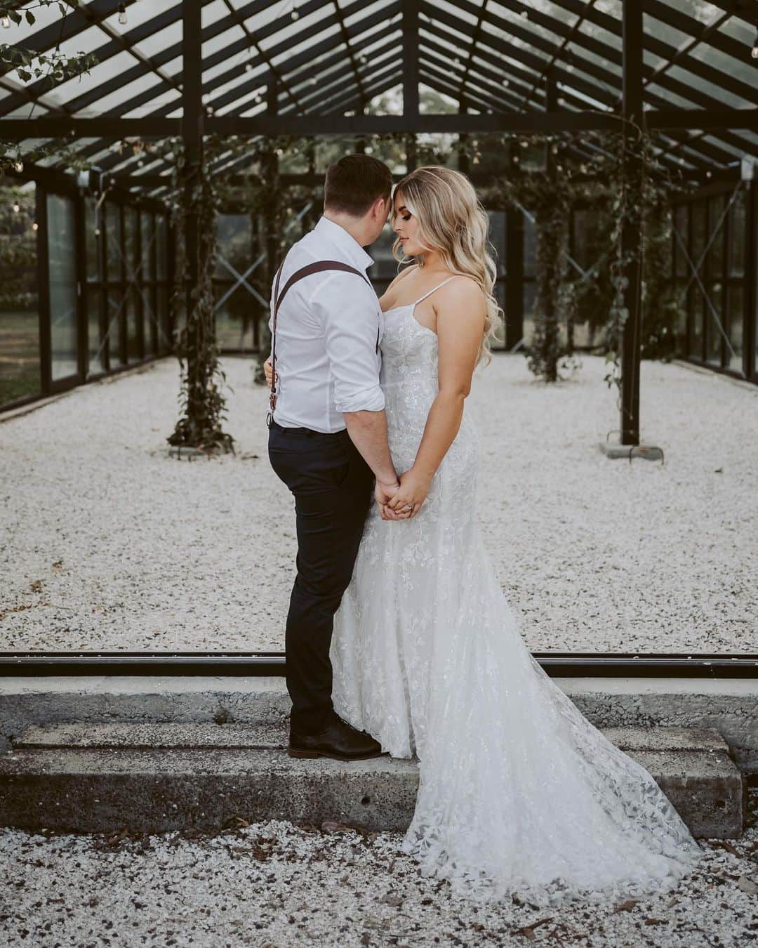 Shannonのインスタグラム：「Since our wedding was a once in a lifetime type thing... you know we had to do an outfit change 🥰💜 custom dress by the best @trishpeng photography @davidle_nz 📸」