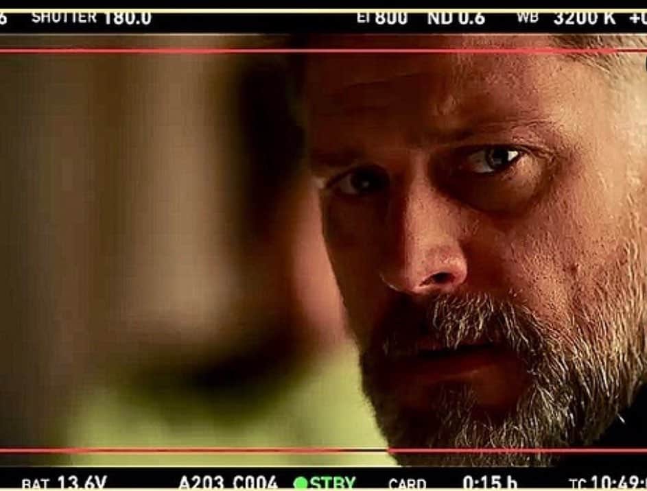 アンジー・ハーモンのインスタグラム：「This good lookin devil & these AMAYYYYYZING actors are back tonight!! I have come to love the Bordelon family like my @owntv (see what I did there?) 👍🏼❤️👏🏼 #blessed #grateful #familyiseverything」