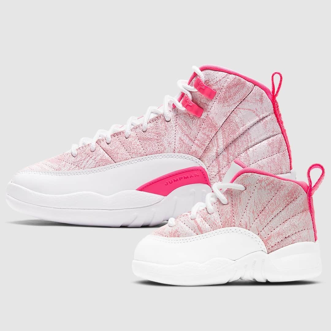 Sneaker News x Jordans Dailyさんのインスタグラム写真 - (Sneaker News x Jordans DailyInstagram)「OFFICIAL IMAGES of the "Hyper Pink" Air Jordan 12 have just appeared. 🔥 or 🗑️?⁠ ⁠ The colorway, which has been nicknamed "Ice Cream," is due to release on March 1st in GS, PS, and TD sizes. For more details and images, hit the link in the bio #jordansdaily」2月17日 5時02分 - jordansdaily