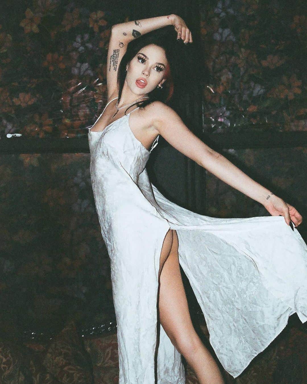 マギー・リンデマンのインスタグラム：「@playboy 🖤🐰 a dream come true 🖤」