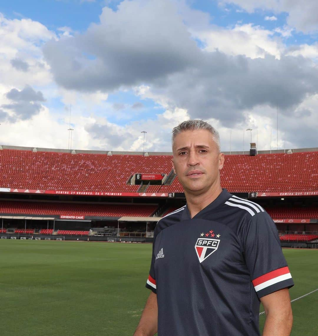 São Paulo FCさんのインスタグラム写真 - (São Paulo FCInstagram)「🏟 @hernancrespo em casa!  #CorazónTricolor 🇾🇪  📸 Rubens Chiri / saopaulofc.net」2月17日 6時05分 - saopaulofc