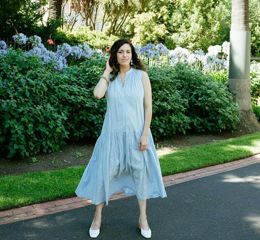 ミーガンパークのインスタグラム：「Stepping into another warm one here in Melbourne // the gorgeous @luci_lilt_blog sports the perfect hot day dress, the Cotton Midi Dress. A crisp light cotton poplin, with tassel and subtle bead details. Find it on sale now x」