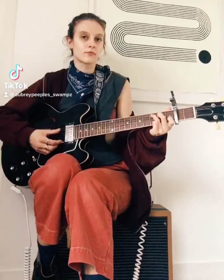 オーブリー・ピープルズのインスタグラム：「miss you amy 😢」