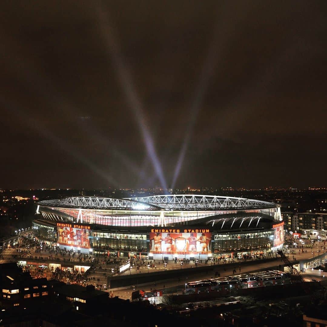 アーセナルFCさんのインスタグラム写真 - (アーセナルFCInstagram)「😍 🏟⁠ ⁠ 🗓 Ten years ago today⁠ ⁠ 🤔 What's your favourite picture of #EmiratesStadium?⁠ ⁠ #Arsenal #AFC #OTD #Gunners #HomeOfFootball」2月17日 7時02分 - arsenal