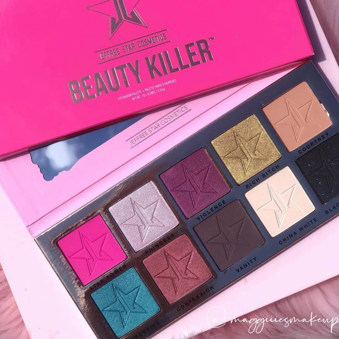 Jeffree Star Cosmeticsさんのインスタグラム写真 - (Jeffree Star CosmeticsInstagram)「Our first love ❤️ How many of you have our beloved #BEAUTYKILLER palette in your collection? 🌟  Photo by: @maggiiiesmakeup ✨   #jeffreestarcosmetics」2月17日 7時00分 - jeffreestarcosmetics