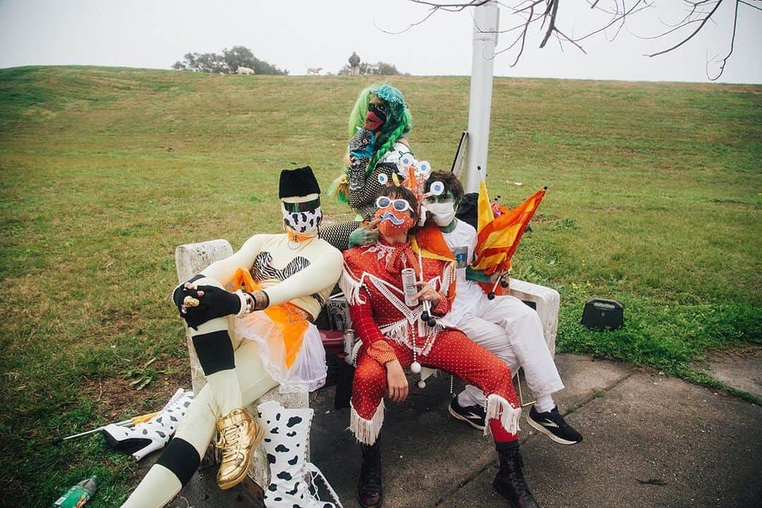 National Geographic Creativeのインスタグラム：「Photo by @akasharabut / Happy Mardi Gras! The Flaming Flaggettes are a drag flag team that have been performing every Mardi Gras since 2016. This year they’ve had to find alternatives to parading in the streets due to Covid-19.  They’ve been making videos for their IGTV account instead of performing in public spaces. Last week they performed a choreographed dance and released their sweet performance during a day when they would have been normally parading through the streets.」