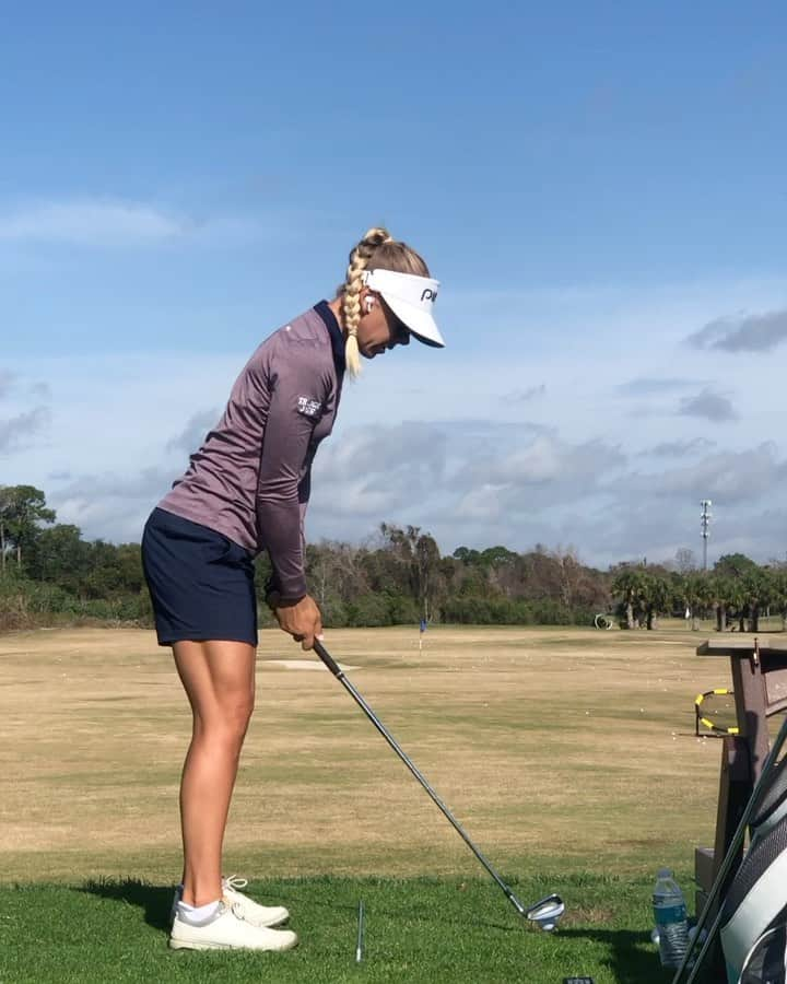 Pernilla Lindbergのインスタグラム：「Short and sweet.....🏌🏼‍♀️」