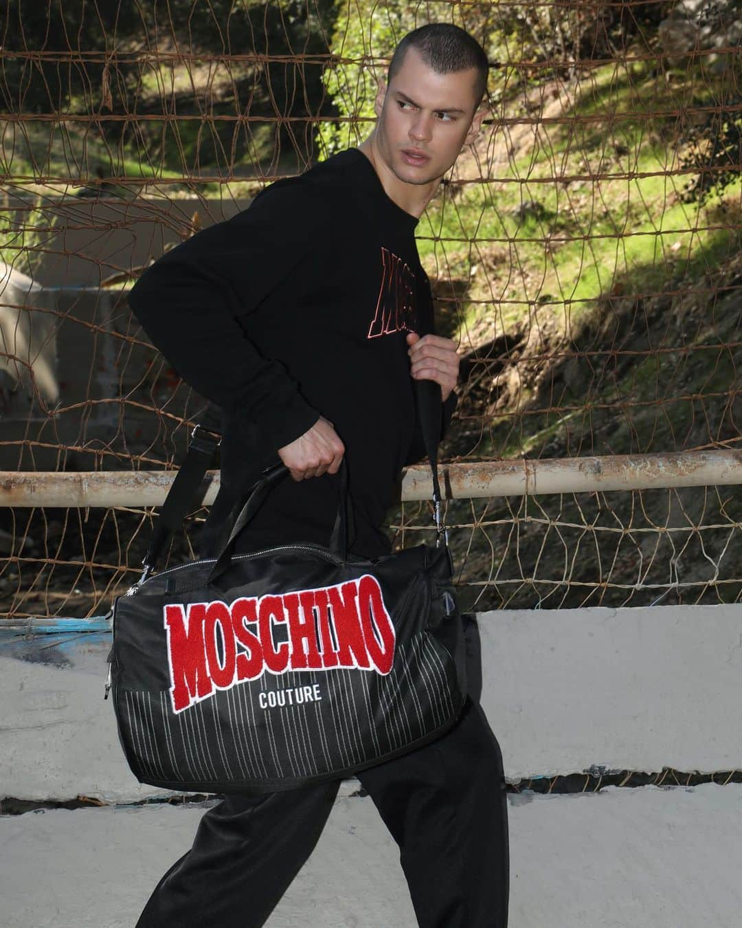 Moschinoさんのインスタグラム写真 - (MoschinoInstagram)「Moschino Mens @goodbhavior #moschino @itsjeremyscott photo @marco_ovando #marcoovando #brandongood @storm_la @ollyw00d」2月17日 8時42分 - moschino