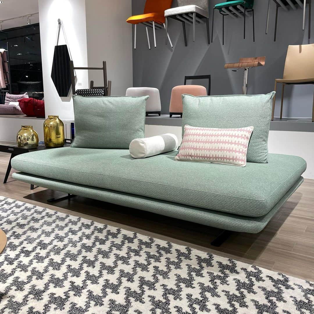 ligne roset shopのインスタグラム