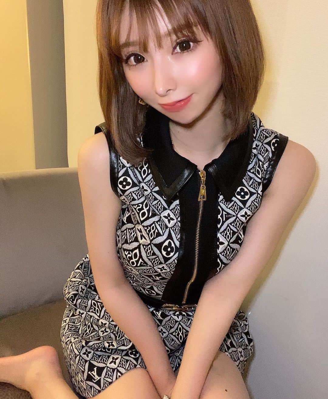 まりんのインスタグラム：「いつも遅刻しそう😴（笑）  #オレンジテラス仙台 #国分町 #平和」