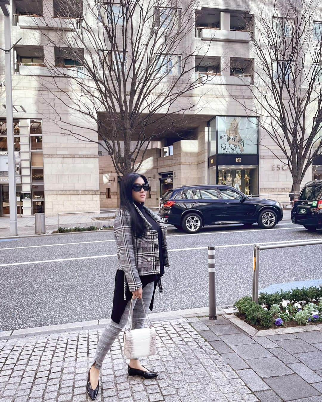 Syahriniさんのインスタグラム写真 - (SyahriniInstagram)「• City That Always Feels Like Home !  _________________ 𝓢𝓨𝓡 ________________  #PrincesSyahrini #Winter_February2021 #Tokyo_Japan」2月17日 18時52分 - princessyahrini