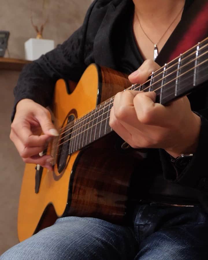 松井祐貴のインスタグラム：「魔法少女まどか☆マギカ OP ClariS “コネクト“(Connect) Vol.1 -Arranged by Yuki Matsui-﻿ YouTube→https://www.youtube.com/c/YukiMatsuiOfficial﻿ ﻿ ♪﻿ ♪﻿ ♪﻿ ﻿ #yukimatsui #松井祐貴 #fingerstyle #fingerstyleguitar #fingerpicking #acoustic #acousticguitar #pickariff @pickariff #guitarsdaily @guitarsdaily #guitarstagram @guitarstagram #solosection #guitarsarebetter @guitarsarebetter #talentedmusicians #lickwars @lickwars #riffwars  @riffwars #riffwarsacoustic #pickupmusic #acousticartists #musicians #guitarplayer #instaguitar #Daddario #DaddarioStrings #schenkguitars #schenk #まどマギ #コネクト #Connect #ClariS #魔法少女まどかマギカ」