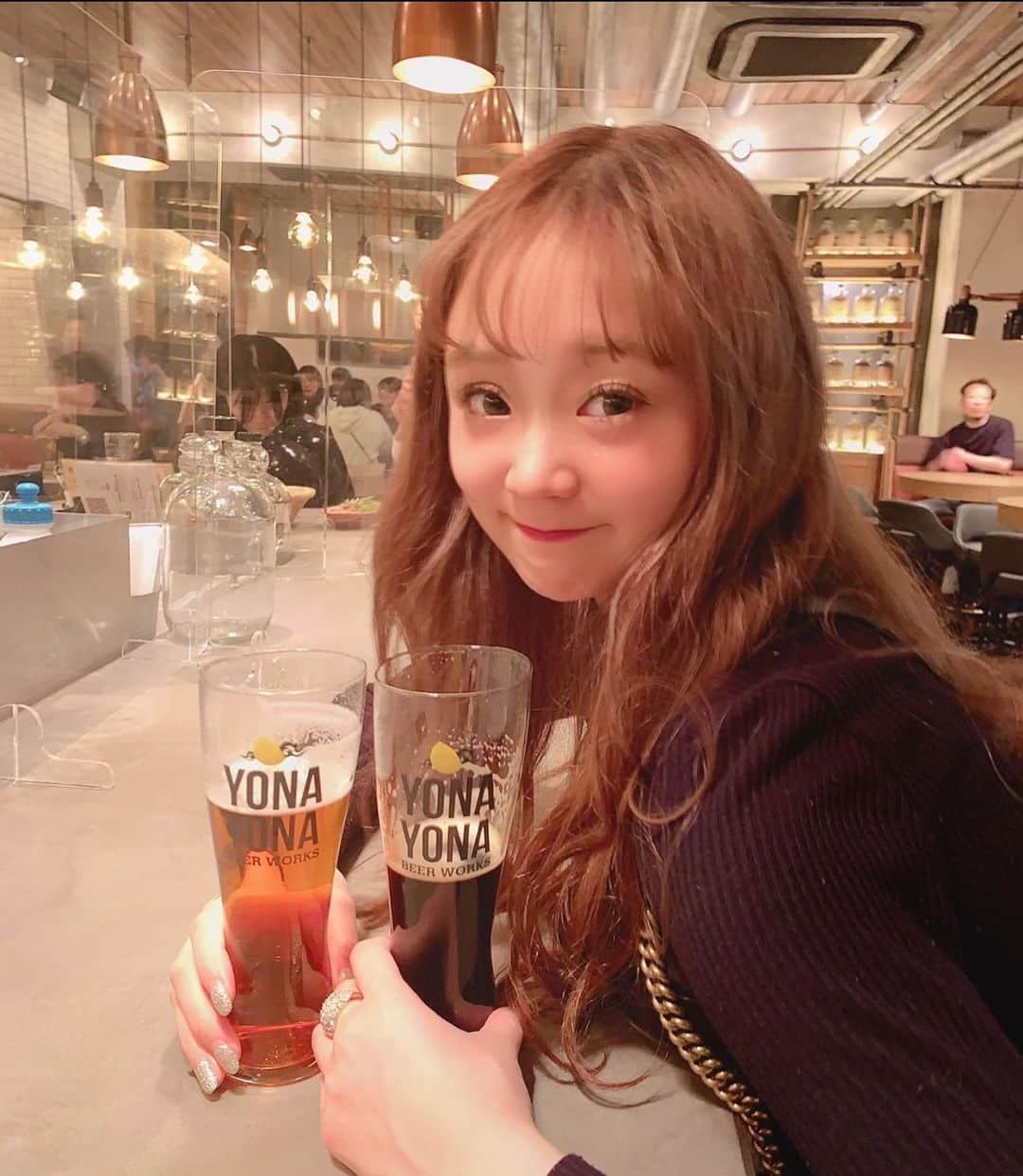 並川花連さんのインスタグラム写真 - (並川花連Instagram)「癖のある黒ビールが大好きです。☺︎♡  明日もその先のしあわせも 今日発信してしあわせ貯金していこうっ。☺︎♡」2月17日 18時59分 - kareurn