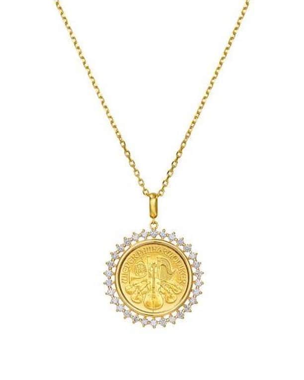 GINZA TANAKA 公式さんのインスタグラム写真 - (GINZA TANAKA 公式Instagram)「・ 【コインジュエリーでドレスアップ！】  人気のコインジュエリーシリーズから新作登場です。 ダイヤモンド取巻きデザインペンダントは純金の金貨の美しさとダイヤの輝きで圧倒的な存在感です。 ここ一番のドレスアップのときのお供に！ 中央の金貨は純度99.99％のオーストリア造幣局発行ウィーン金貨ハーモニーを採用しています。  この投稿を気に入ったら「右上のしおりマーク」を 押すと、後から見直せて便利です。  #GINZATANAKA #ginzatanaka #ギンザタナカ #田中貴金属 #田中貴金属ジュエリー #コイン #コインジュエリー #ウィーン金貨ハーモニー #ゴールドジュエリー #ゴールドペンダント #ネックレス #ピアス #ダイヤモンドペンダント」2月17日 11時00分 - ginzatanaka_jp