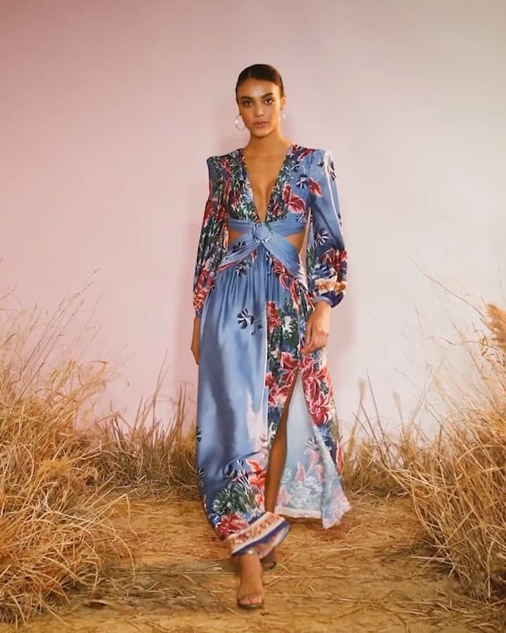 Fashion Weekのインスタグラム：「Sexy, free-spirited, and fearless. @PatBo's latest collection is inspired by the “new bohemian” style and glamour of 1970s Brazil. Watch the full digital presentation now at nyfw.com」