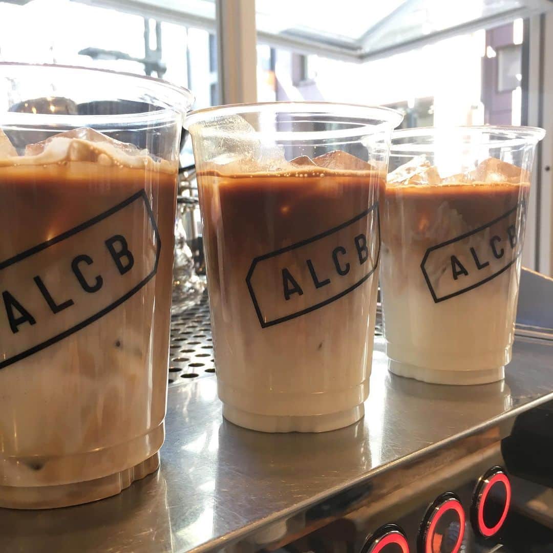 ABOUT LIFE COFFEE BREWERSのグルメインスタ