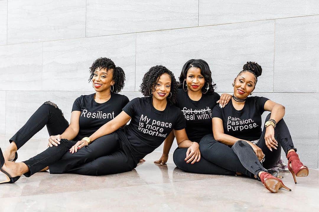 People Magazineさんのインスタグラム写真 - (People MagazineInstagram)「Meet Dr. Nicole Cammack, Dr. Danielle Busby, Dr. Dana Cunningham and Dr. Jessica Henry, a group of four psychologists setting out to make waves with their company Black Mental Wellness. ❤️ "We're really trying to break down that stigma about mental health services in the Black community," Cunningham, 44, tells PEOPLE. Tap the link in our bio for more from the inspiring foursome! 📷: Iris Mannings Photography」2月17日 11時38分 - people