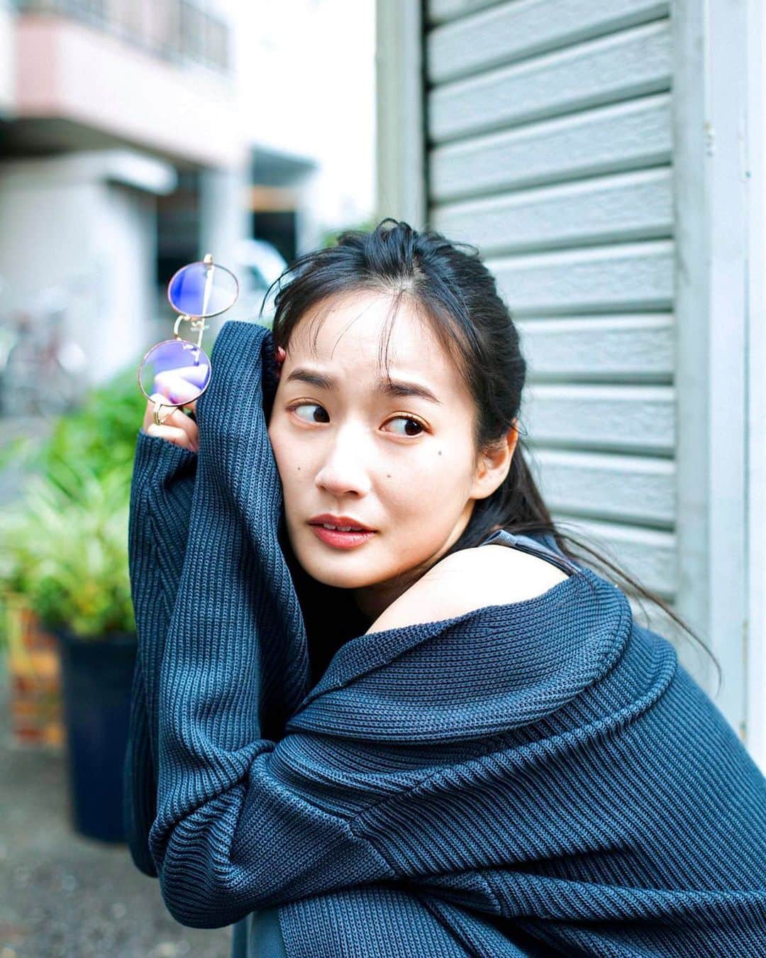 高嶋香帆のインスタグラム：「やだなぁって顔🥸」