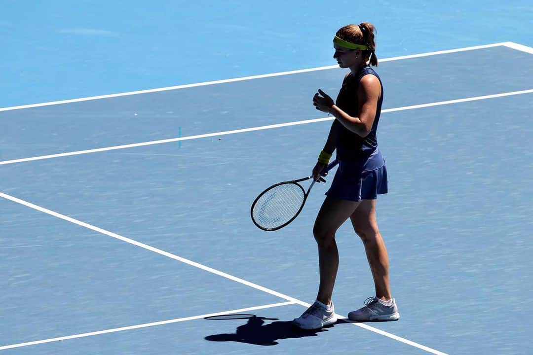 WTA（女子テニス協会）さんのインスタグラム写真 - (WTA（女子テニス協会）Instagram)「@karolinamuchova is into her first Grand Slam semifinal 😊 #AO2021」2月17日 11時45分 - wta
