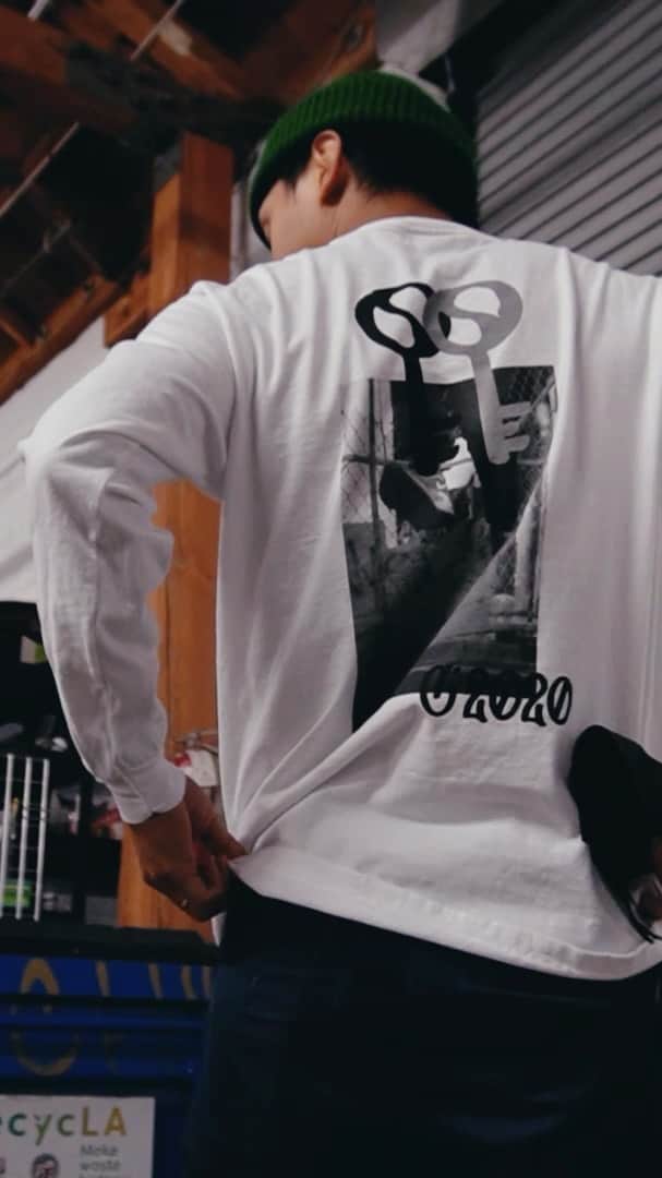 ショーン・エバリストのインスタグラム：「Last week of pre orders for this thing🧱🚧🚨 (Orders closing Feb 19th) Here’s a little BTS of making it, thank you to all the folks thats been supporting 🙏🏽 Available worldwide and for anyone wanting to rock with. Link in bio!   Program run officially started today and kicking off just right👌🏽 appreciate you all fr🗝🚪   Big love to @katheahn on the graphic design, @beanfdc on the photos, ABV on production 🙏🏽 & @legacyentgroup for the support. 👊🏽   s/o to @badboypapi with the clothing cameo  @mauvaisgarcon.btq 🌍」