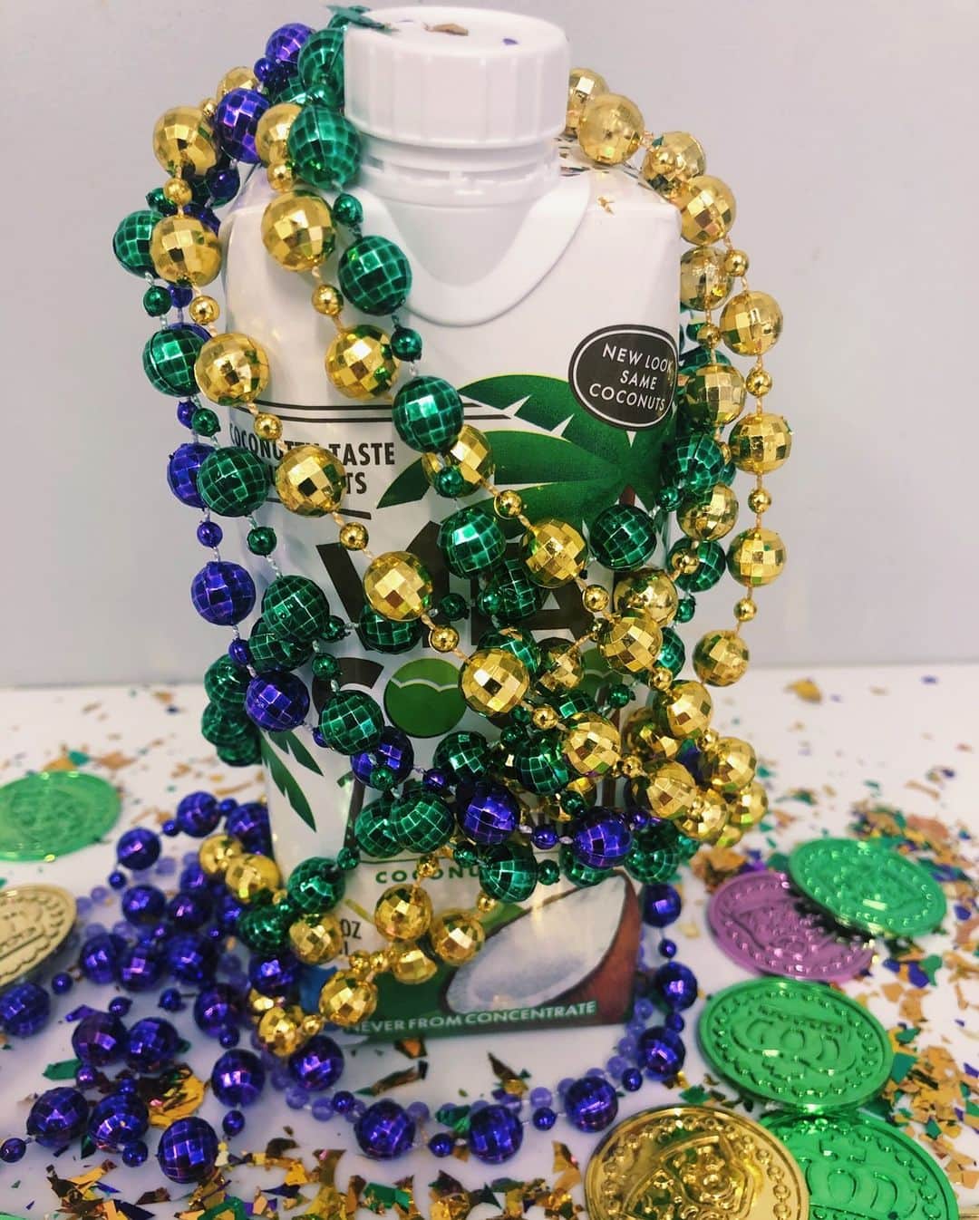 Vita Coco Coconut Waterのインスタグラム：「Mardi Gras may have been cancelled, but we still got dressed up. Happy #FatTuesday」