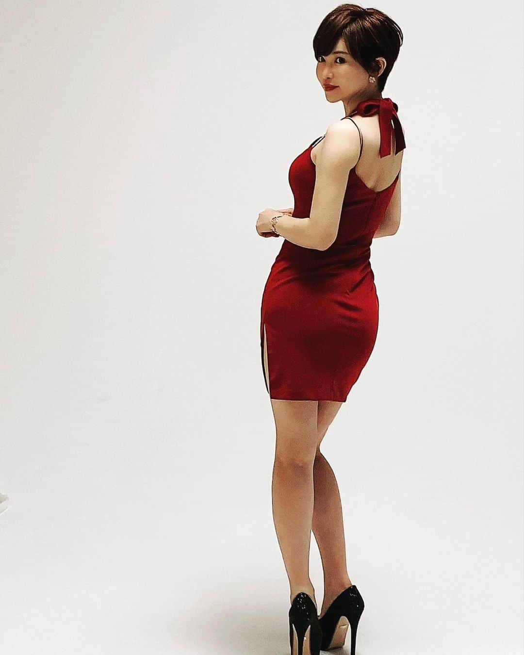 里美ゆりあのインスタグラム：「こんにちは♡  今日は楽しい1日になりそう🥰  #里美ゆりあ」