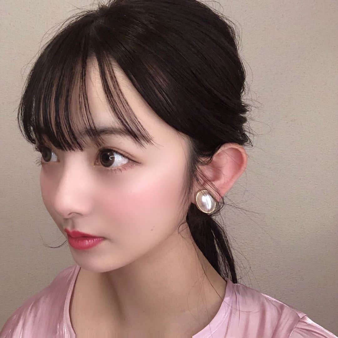 横山紗弓さんのインスタグラム写真 - (横山紗弓Instagram)「ㅤㅤ 全身pink🌷 暖房入れたけど、気分は春です。 前髪は、てるさんがカットしてくれてから なんだかいい調子です。 いつもありがとう♡ #今日のコーデ #前髪カット」2月17日 13時06分 - 1129sym