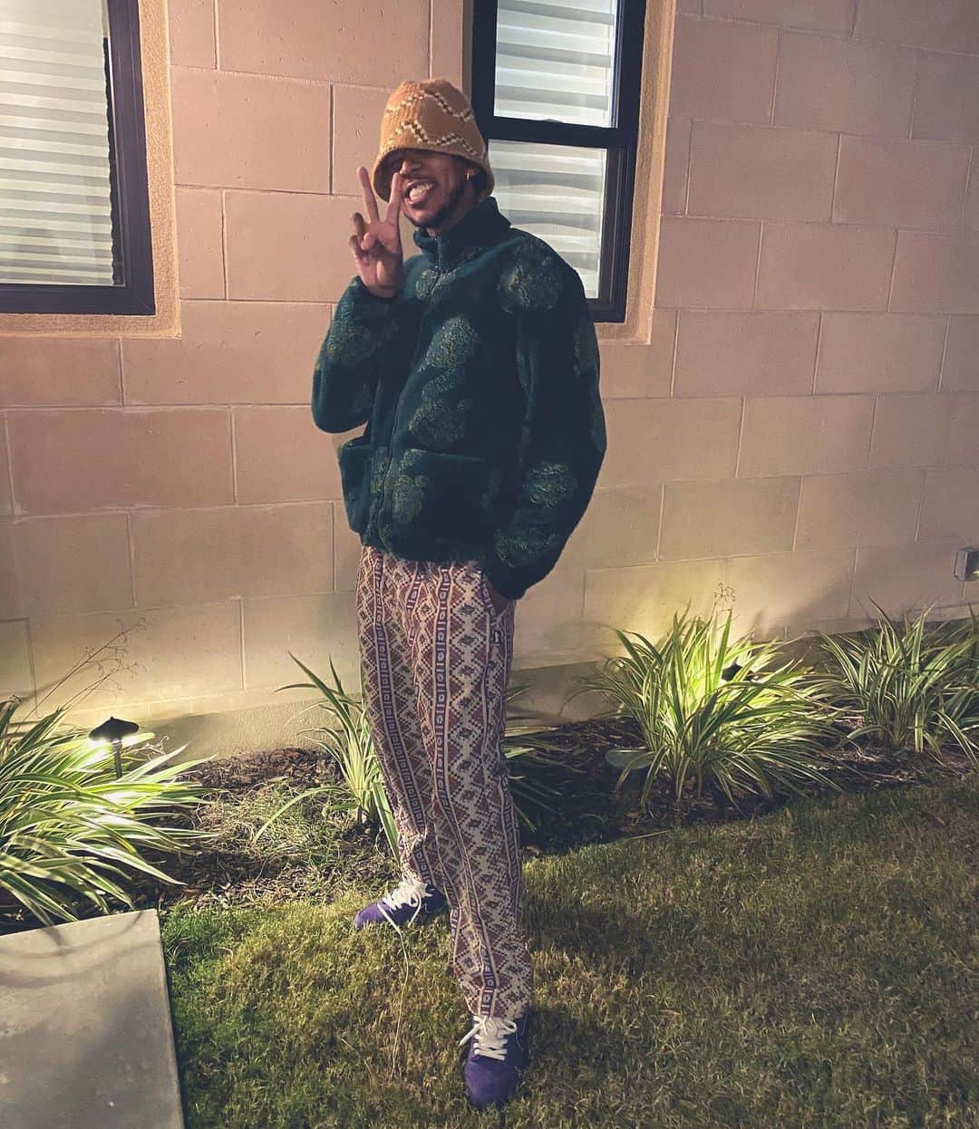 ニック・ヤングのインスタグラム：「Store Run ... #MostHated」