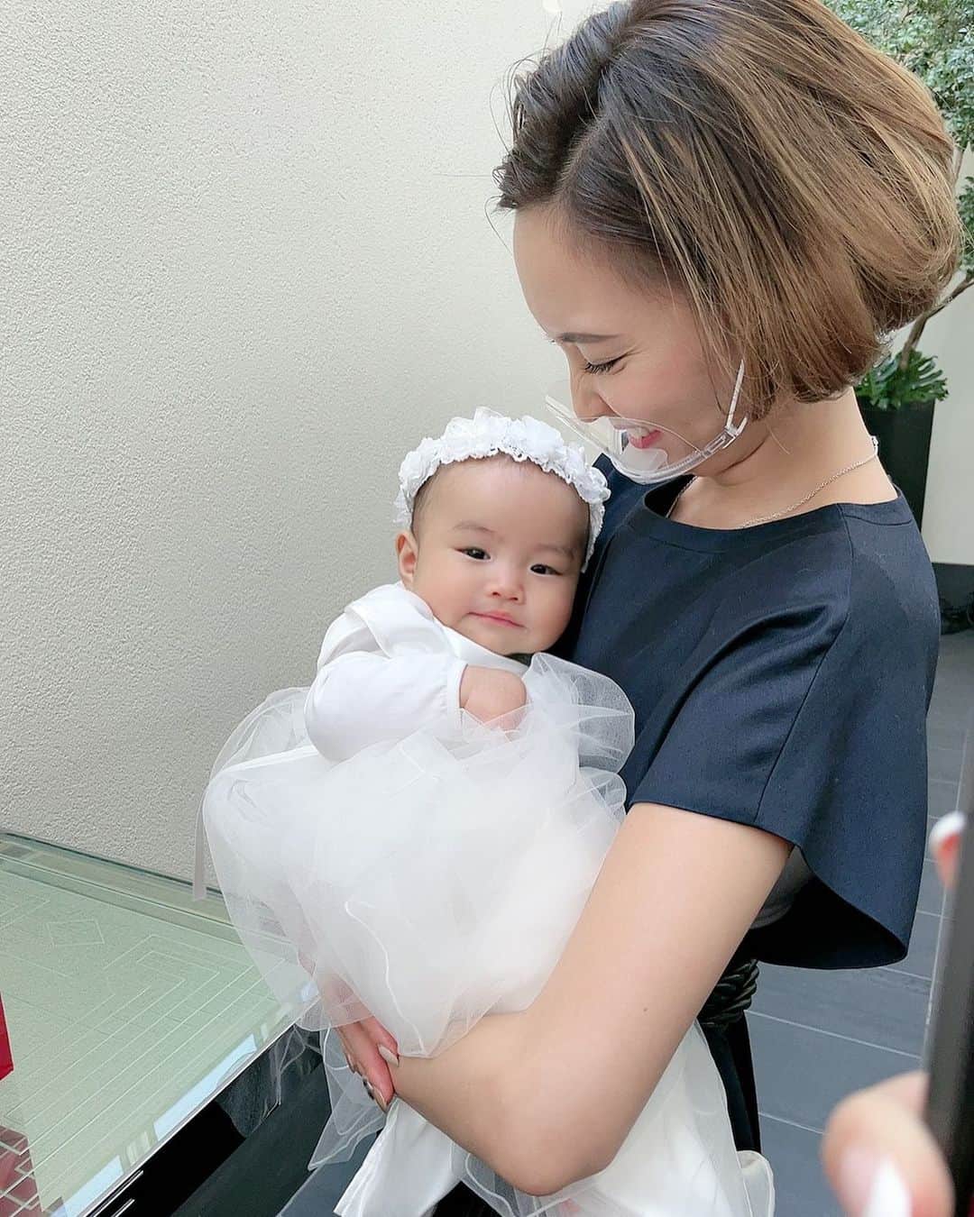 木村安梨沙のインスタグラム：「初めましてのえなち🥺♥️ 可愛い🥺♥️ せっかくの2ショットなのにすっごい二重顎。 顔にお肉めっちゃついてきたな🥲つらみ」
