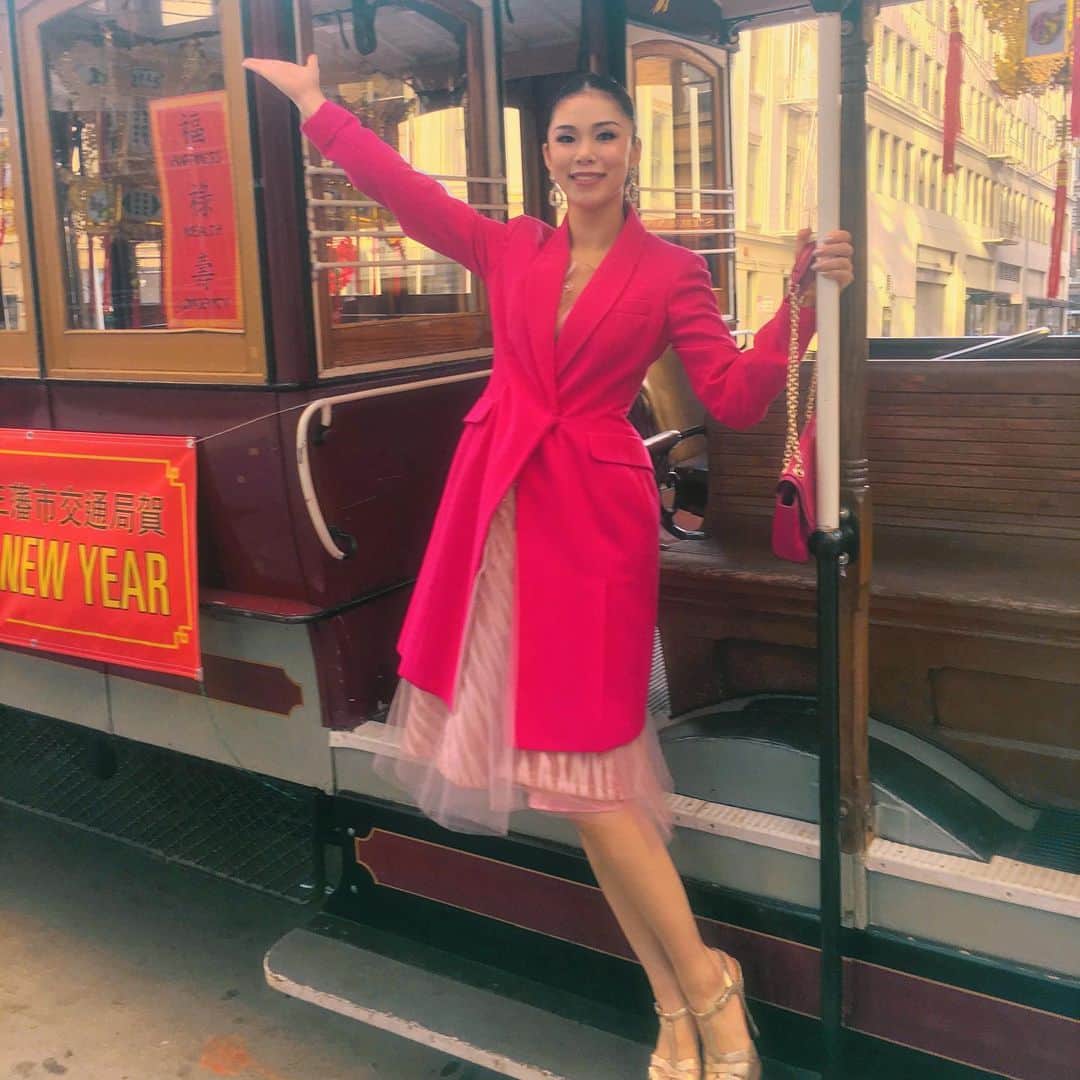森理世さんのインスタグラム写真 - (森理世Instagram)「Have you ever ridden in a San Francisco cable car? 🚃」2月17日 14時29分 - riyomori_