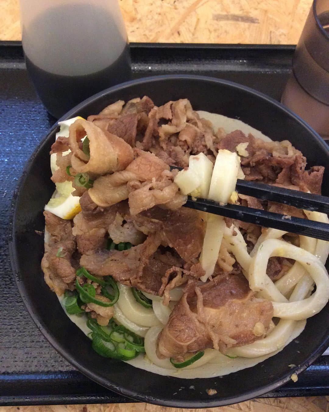 野島健児さんのインスタグラム写真 - (野島健児Instagram)「やっといけた うまかった テイクアウトもあった  肉トッピングした 次は天ぷらにしよう #本広うどん」2月17日 14時52分 - nojima_kenji