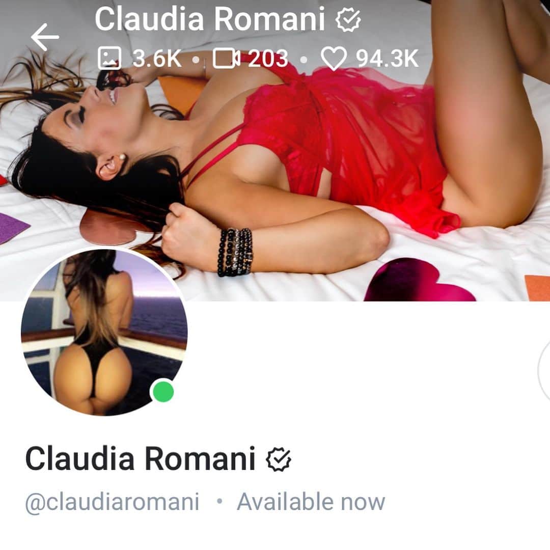 クラウディア・ロマーニのインスタグラム：「Link in bio 🦋🔥♥️ 35% off」