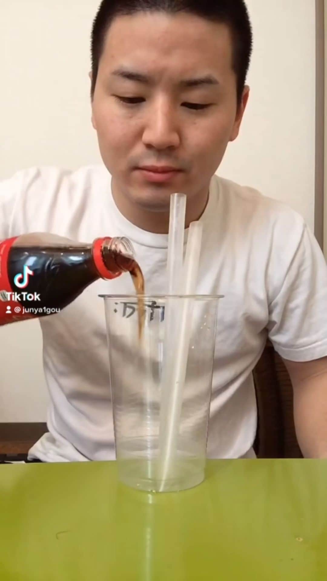 じゅんやのインスタグラム：「Coca Cola コカ・コーラ」