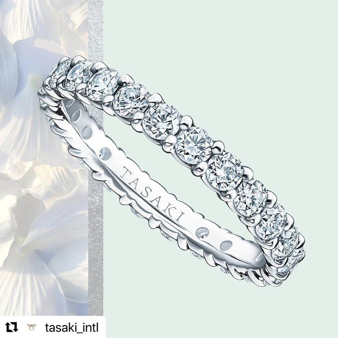 j_paris_bridalさんのインスタグラム写真 - (j_paris_bridalInstagram)「#Repost @tasaki_intl with @make_repost ・・・ An elegant circle of diamonds sparkling like the hearts of a couple in love. "BRILLANTE Full Eternity" ringーa luminous wedding band. #TASAKI #TASAKIbridal #TASAKIBRILLANTE #TASAKIdiamond #diamond #weddingband #marriagering #wedding #bridal」2月17日 16時49分 - j_paris_bridal