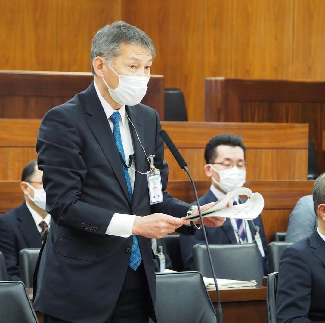 滝波宏文さんのインスタグラム写真 - (滝波宏文Instagram)「2月17日(水) 参議院　資源エネルギーに関する調査会にて、原子力規制委員長、資源エネルギー庁長官に対し、自民党を代表して質疑いたしました。」2月17日 16時50分 - hirofumitakinami