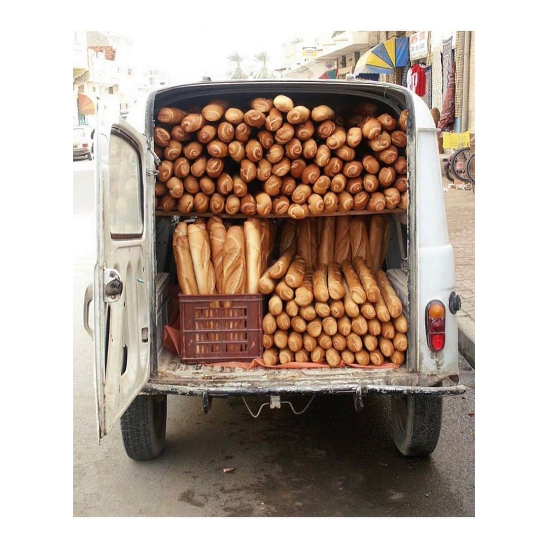 チン・ジェヨンさんのインスタグラム写真 - (チン・ジェヨンInstagram)「. 와.  지금 내 머리속같으다 🤣 오늘 눈보라에 공사장뒹글기.  다음주 공사마무리까지 죽음의스케쥴에, 이번주 직원면접에,  정말 멘탈이 너덜너덜. 그와중.  왜 하필 치아교정을해서 밥도못씹고 너무아프네요.  지금 이 고통도  지나고보면 분명다좋은시간이겠죠.  아. 배고픔.  꼬르륵🤧 . . #일복이터진여자 .」2月17日 17時17分 - jinjaeyoung_con.t