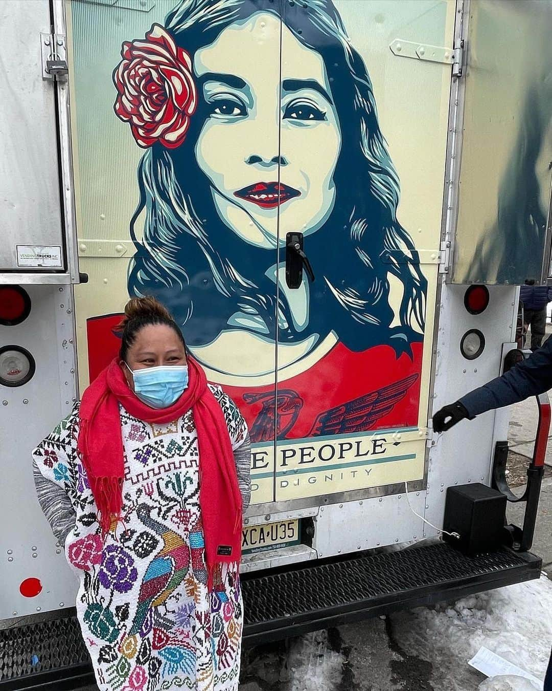 Shepard Faireyさんのインスタグラム写真 - (Shepard FaireyInstagram)「I’m always grateful when people do generous and compassionate things, and happy when my art can accompany and support the mission. -Shepard  #repost from @andriahickey:  We are out in Bayridge at the Good Shepherd Lutheran Church today serving hot chocolate, chilli, and free museum family passes with the Brooklyn Immigrant Community Support weekly mutual aid food distribution line, in partnership with our friends at @alittlepieceoflight and with the support of @brooklynmuseum. ❄️👁❄️ . This first picture is of Fabiola Mendieta-Cuapio (in front of new truck art by Shepard Fairey and @amplifierart ). Fabiola is the incredible human behind Brooklyn Immigrant Community Support, an organization that came together last March to provide mutual aid to immigrant families around New York. She is indigenous, from México, wearing an amazing handmade traditional textile work. She is a FORCE and her ability to turn small resources into major community support is nothing less than biblical. Her organization passed out 2500 boxes of groceries today. Each box makes ten meals. That’s some serious loaves and fishes. IN AWE. 💙💙💙💙」2月18日 3時26分 - obeygiant