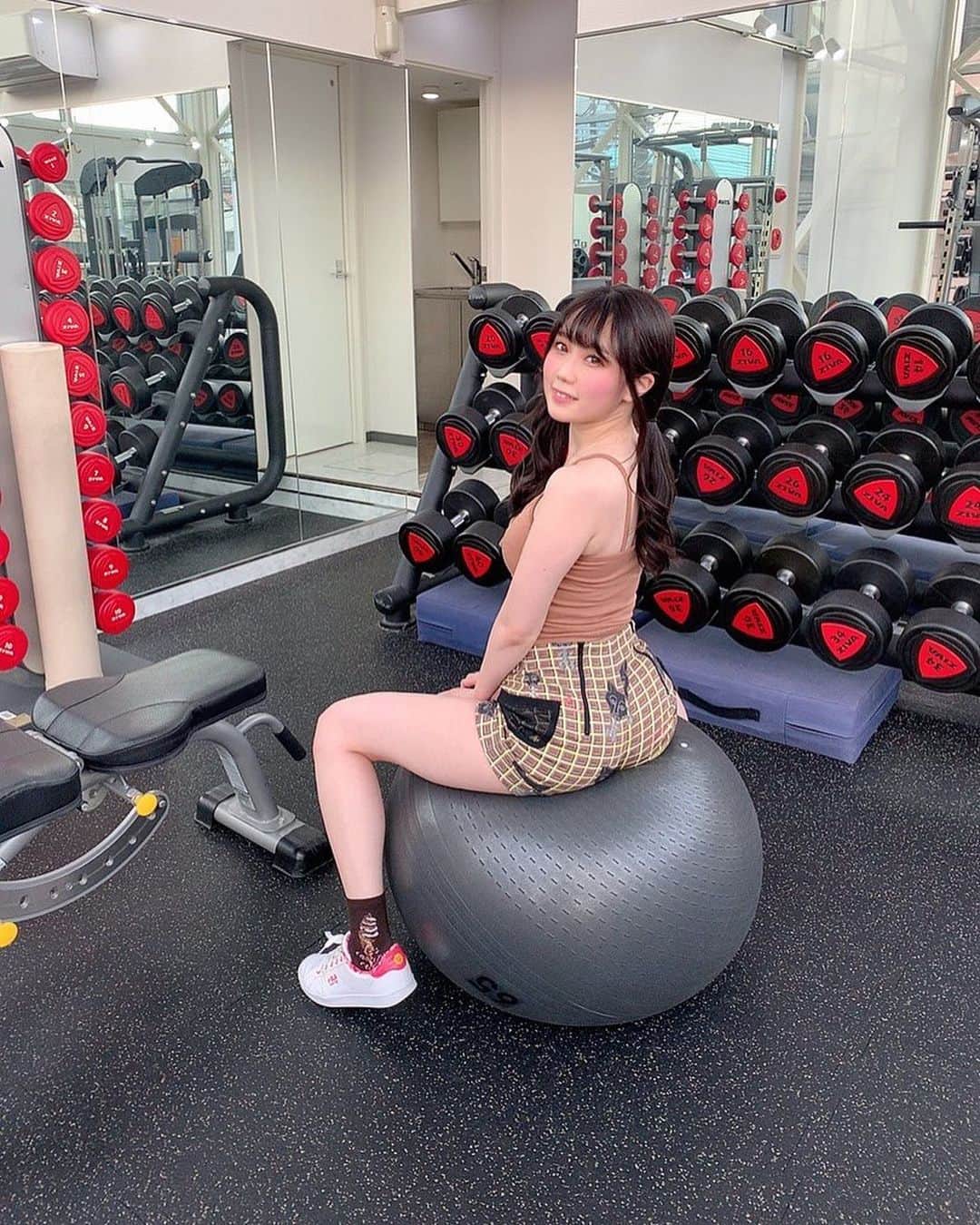 のインスタグラム：「#バランスボール  #ultimate  #パーソナルジム #personalgym  #training  #trainingday  #トレーニング #筋トレ #workout #プロテイン」