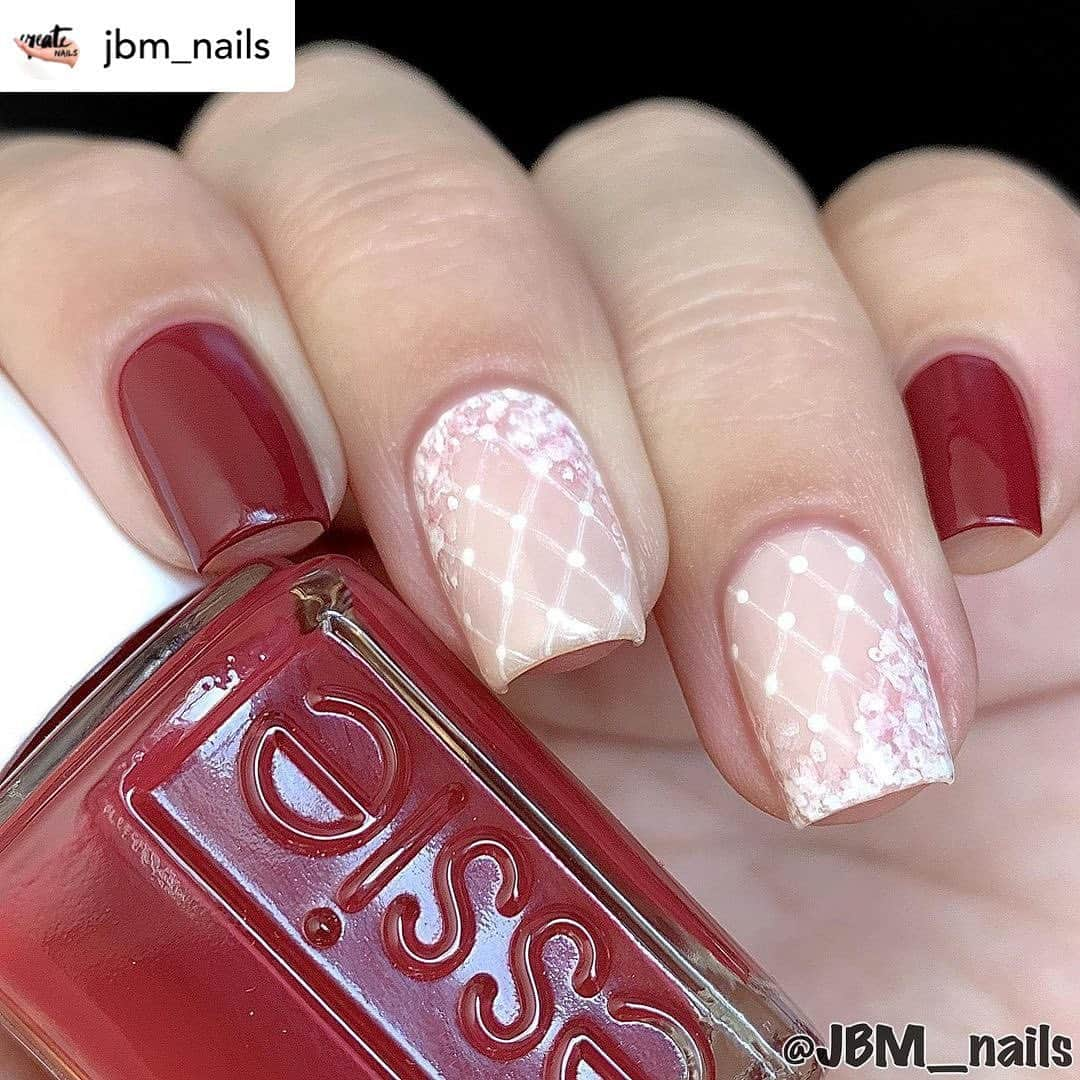 Nail Designsさんのインスタグラム写真 - (Nail DesignsInstagram)「By• @jbm_nails ••𝕊𝕙𝕖𝕖𝕣 𝕃𝕒𝕔𝕖•• • ✔️ʙᴀsᴇᴄᴏᴀᴛ: TLC 08 Laven-dearly ✔️ᴍᴀɪɴ ᴄᴏʟᴏʀ: #🔜 ✔️sʜᴇᴇʀ: #SkinnyDip ✔️ʟᴀᴄᴇ: White Acrylic Paint by @applebarrelcrafts  ✔️ᴛᴏᴘᴄᴏᴀᴛ: Gel Couture • **all @essie polishes** ——————————————— #essie #essielove #nails #nailsnailsnails #nailaddict #nailart #nailartdesign #naildesign #nailblogger #nailcommunity #nailsdid #nailfie #nailinspo #nails2inspire #nailswag #nailsoftheday #nailsofinstagram #instanails #romanticnails #lacenails #negativespacenails #delicatenails #nailitdaily #nailspafeature #ECCfeature #gobeyondthebottle #gobeyondthebottleCAN #JBM_nails」2月18日 4時34分 - nailartfeature