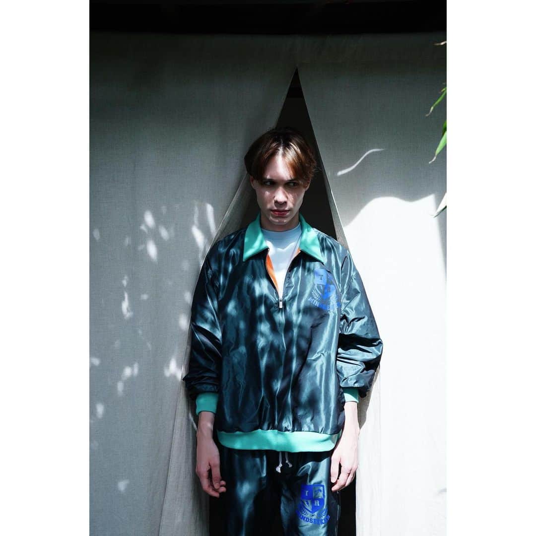 橘昌吾のインスタグラム：「mindseeker 2021ss ［inspiration］﻿ ﻿ photograph @yuyatakahashi.monster ﻿ hair & make @motooka_akihiro ﻿ direction & styling @shogo_tachibana ﻿ model @nikita__0709 ﻿ ﻿ #mindseeker #2021ss #inspiration」