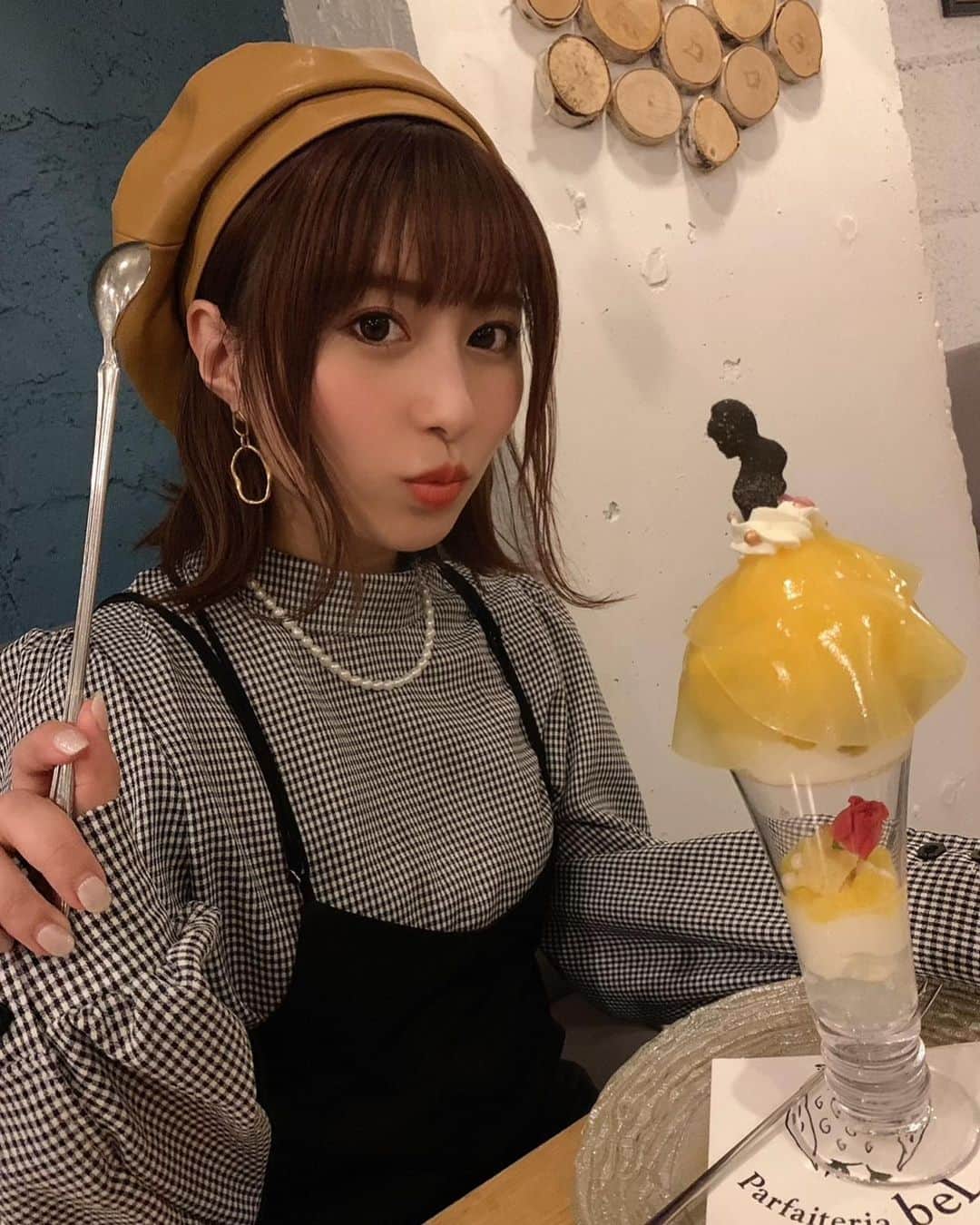 成瀬心美さんのインスタグラム写真 - (成瀬心美Instagram)「🌹 . . ずっと行きたかった 夜パフェのお店✨ . . このご時世だから 夜ではなく3時のおやつに♥️ . めっちゃかわいくて 美味しかった🤤 . パフェって いくつになっても ワクワクするなぁ🥳 . . #sweets #parfait #パフェ」2月17日 20時35分 - coco3ndazo