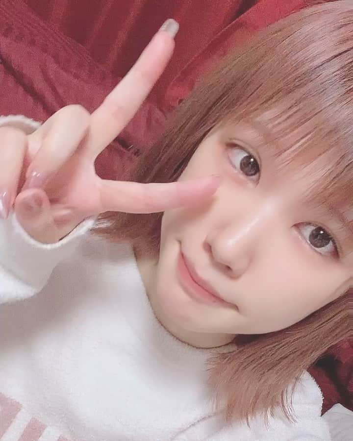 涼宮琴音のインスタグラム：「どーが。 どすっぴんでごめんね。 マツエクもとりましたあー」