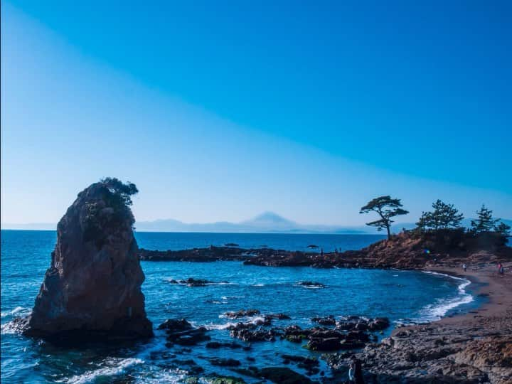 tomohiro koshikaのインスタグラム：「Holy grail time lapse 🇯🇵Mt.Fuji and Tateishi park of day to night.」