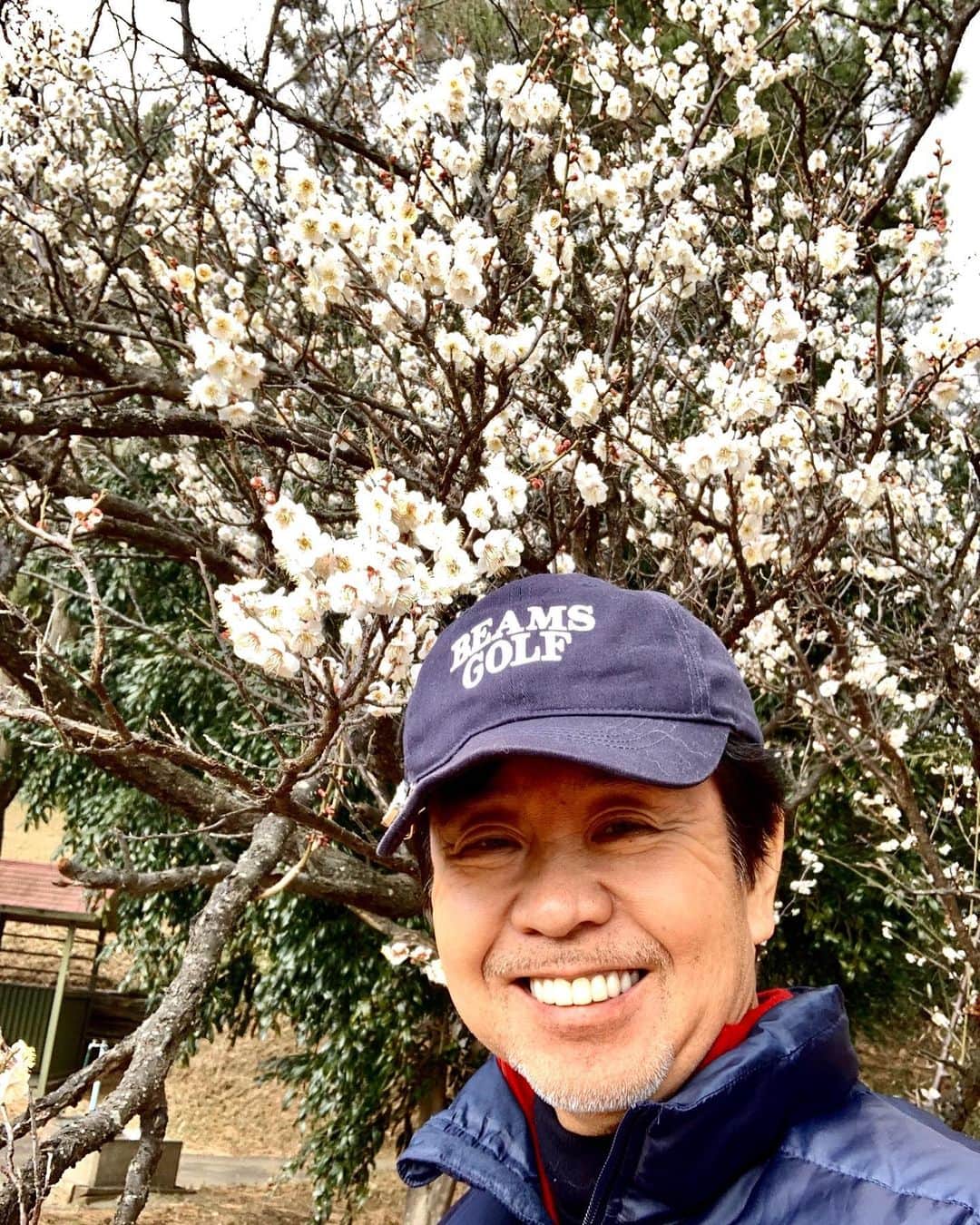 設楽洋さんのインスタグラム写真 - (設楽洋Instagram)「晴れ男参上❣️😊☀️ BEAMS GOLFのメンバーで…⛳️ #beamsgolf #golf #ゴルフ #晴れ男 #梅も咲いた」2月17日 20時33分 - taracyan3