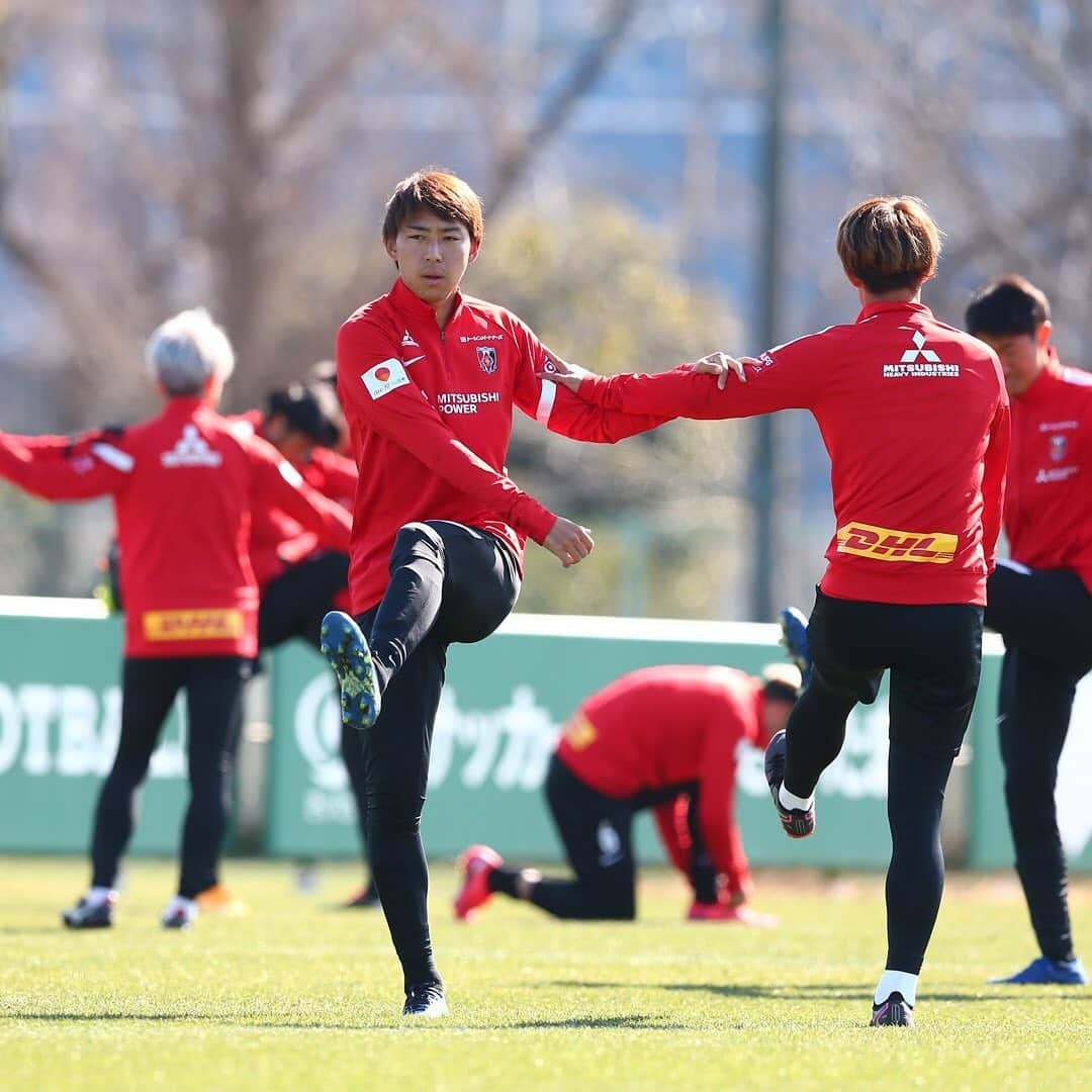 浦和レッドダイヤモンズさんのインスタグラム写真 - (浦和レッドダイヤモンズInstagram)「2.17 TRAINING⚽️ #柴戸海 #小泉佳穂 #宇賀神友弥 #武藤雄樹 #西川周作 #藤原優大 #大久保智明 #金子大毅 #槙野智章 #武田英寿 #urawareds #浦和レッズ #wearereds #Jリーグ」2月17日 20時45分 - urawaredsofficial