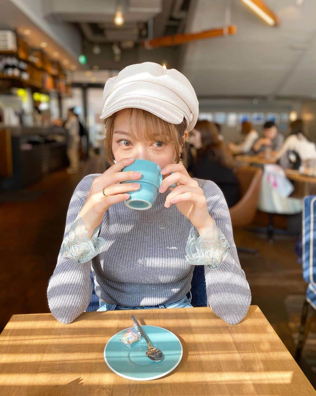高辻千夏さんのインスタグラム写真 - (高辻千夏Instagram)「cafe ☕️﻿ ﻿ ﻿ ﻿ お気に入りのカフェ。﻿ ﻿ 数年前から 梅田に来て困ったら、﻿ とりあえずここに来てます🤣💞﻿ ﻿ ﻿ ご飯もスイーツも美味しいからおすすめ！🍽﻿ ﻿ ﻿ ﻿ #wiredcafe #cafe #ワイアードカフェ #梅田カフェ #大阪カフェ #カフェ巡り #カフェスタグラム」2月17日 21時00分 - chinatsujk