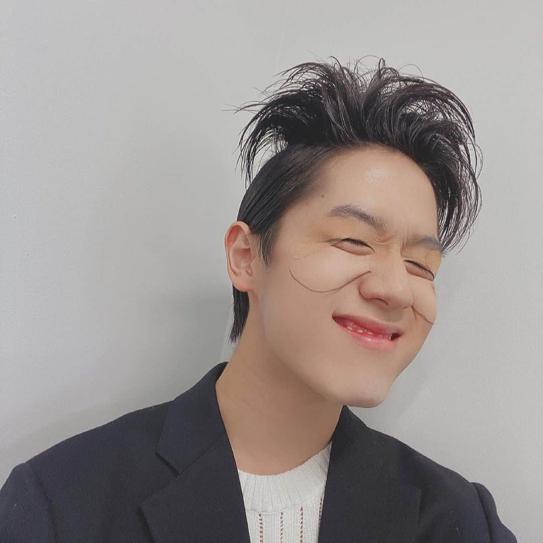 横山統威のインスタグラム：「T.Y.Parkです。 一人でものまねGP出させていただいた時の。笑 また絶対出たいぜ！ 練習練習🎶」