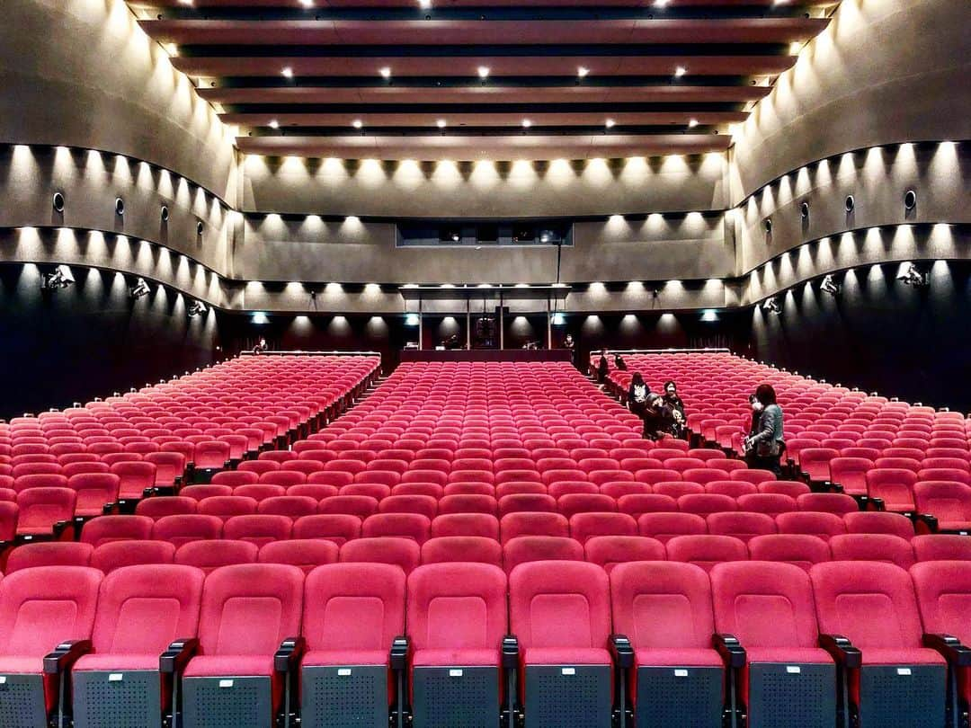 秋山真太郎さんのインスタグラム写真 - (秋山真太郎Instagram)「First day of the stage! Thanks for coming✨ #朗読劇#私立探偵濱マイク#readingdrama#stagereading#recitationdrama#연극#낭독#japaneseactor#actor」2月17日 20時55分 - shintaro_akiyama_official